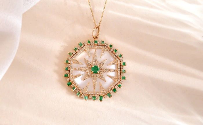 Discover Your Charms: 7 Must-Have Pieces in Gold, Diamond, and Color Stones